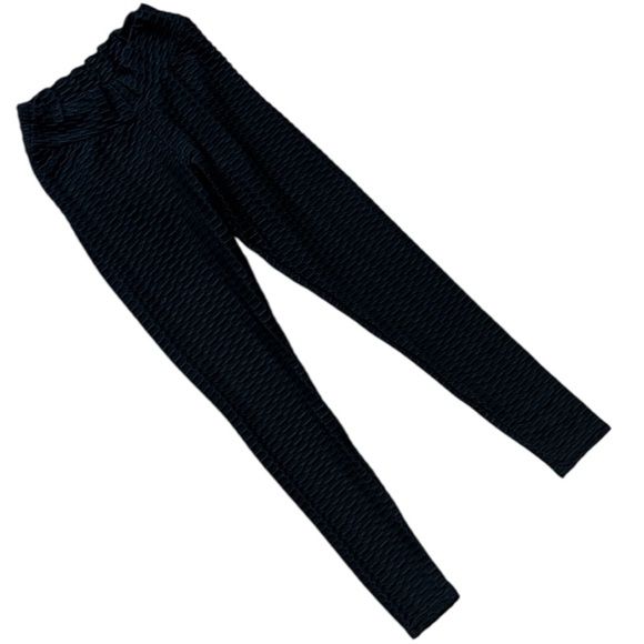 Women's Black Textured Leggings - Picture 1 of 9